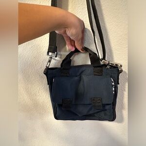American Eagle Crossbody bag